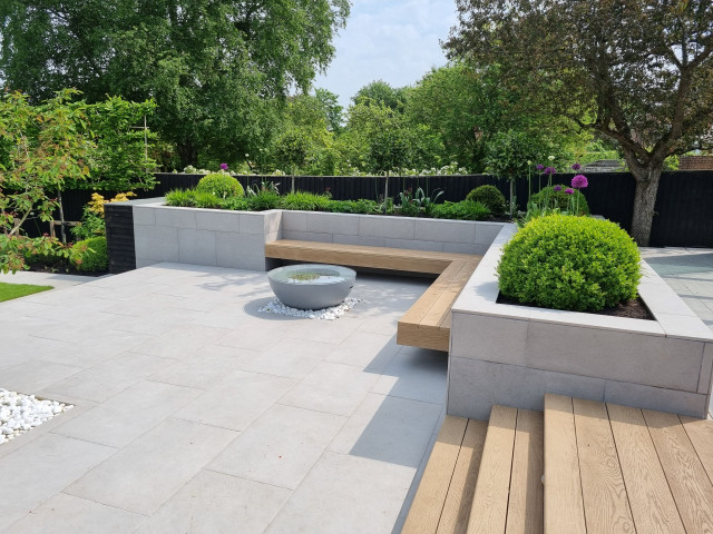 raised bed seating in contemporary entertaining garden in swindon